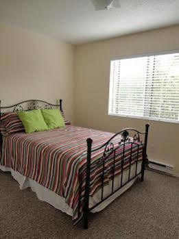 West Coast Suites By Gamalos Group Victoria Luaran gambar